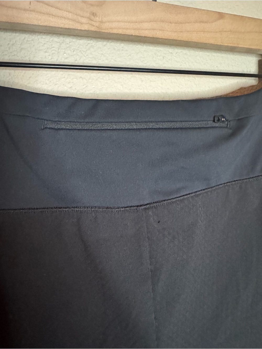 Oiselle Roga Shorts Black Size 10 - Picture 4 of 9